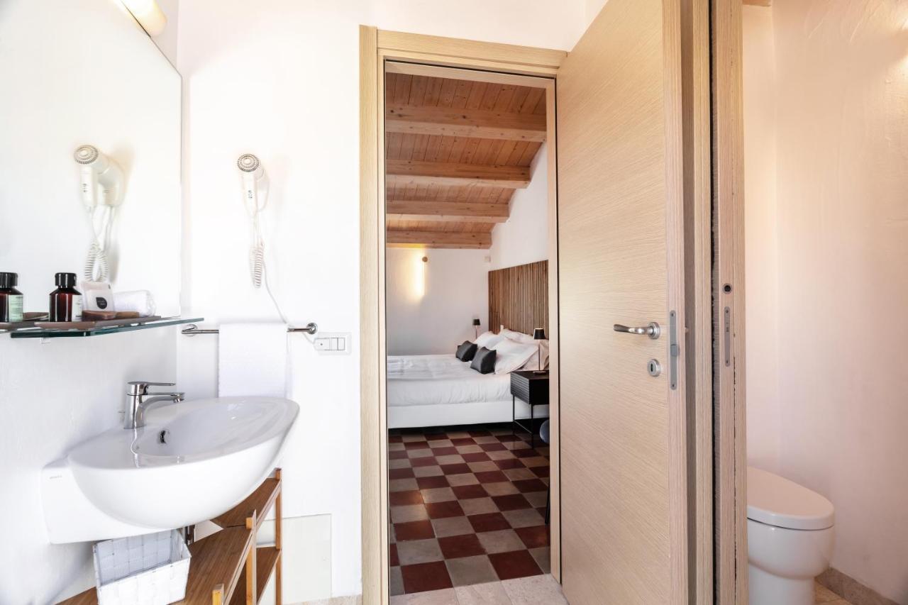 Reef Suites Olbia Extérieur photo